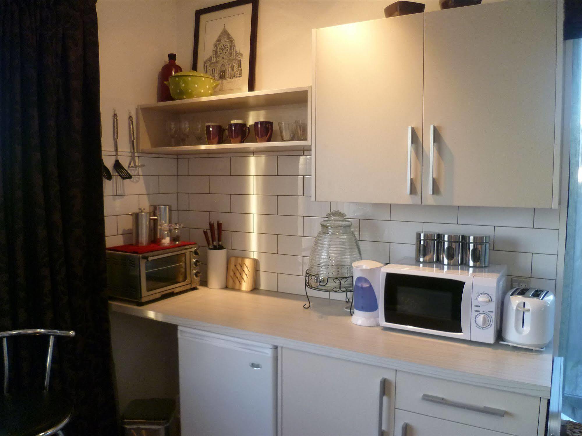 4 Royston Bed and Breakfast West Melton Екстериор снимка